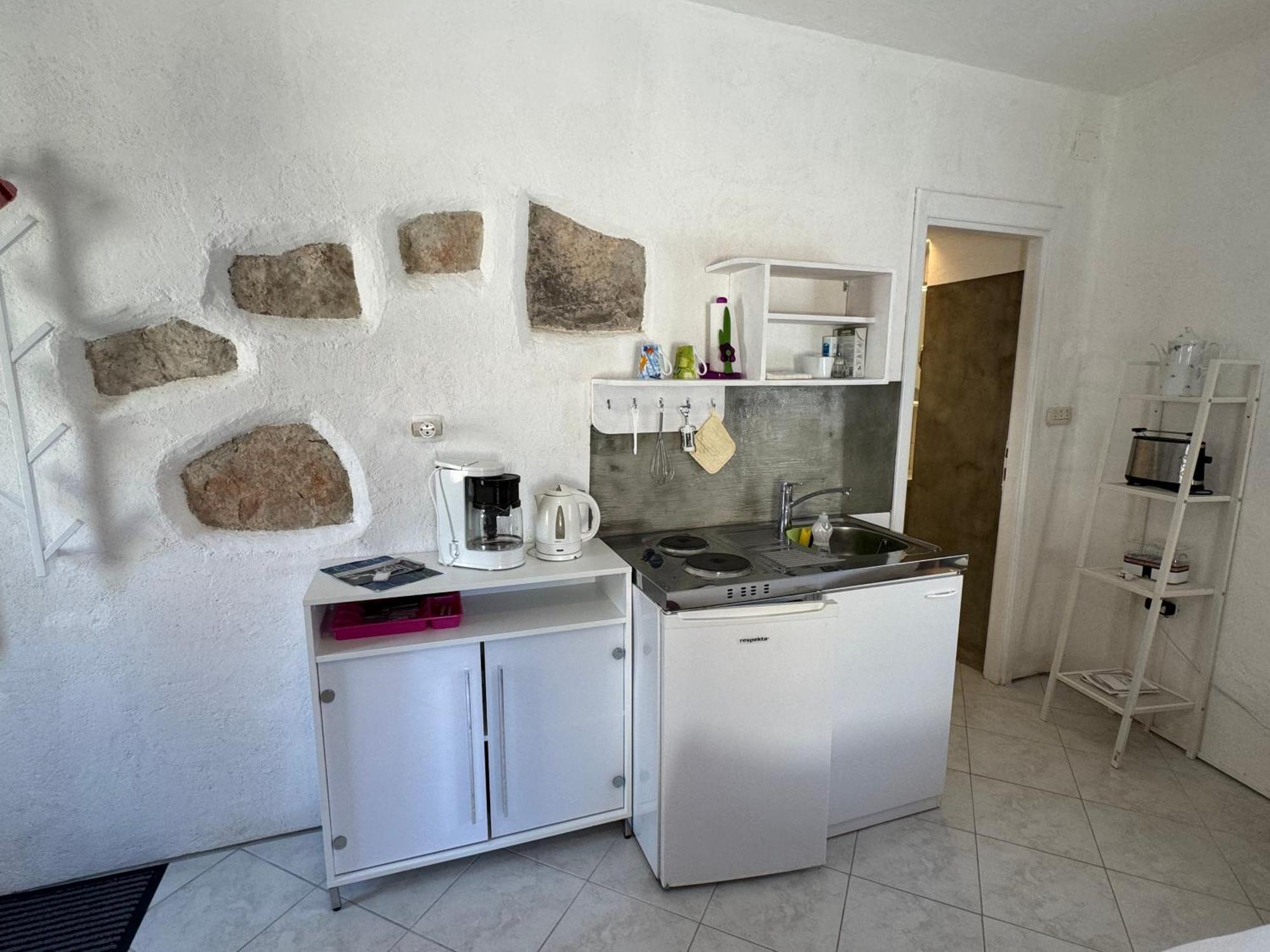 Mediterranes Ferienhaus M. Terrasse Veli Lošinj Exterior foto